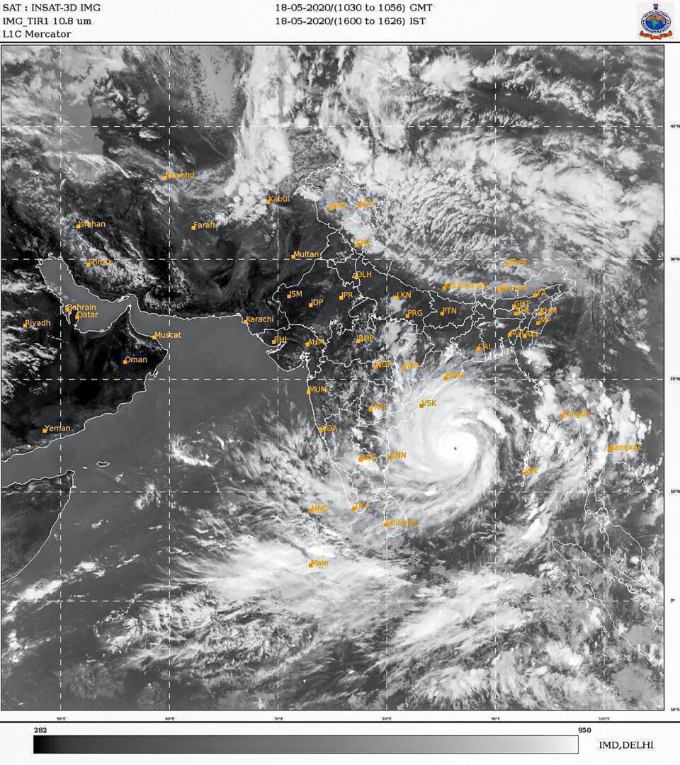 सुपर साइक्लोन अम्फान/ Super Cyclone Amphan : 8 राज्यों में मचा सकता है तबाही