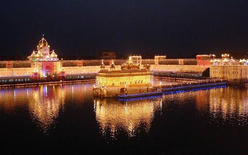 golden temple at night wallpaper 4