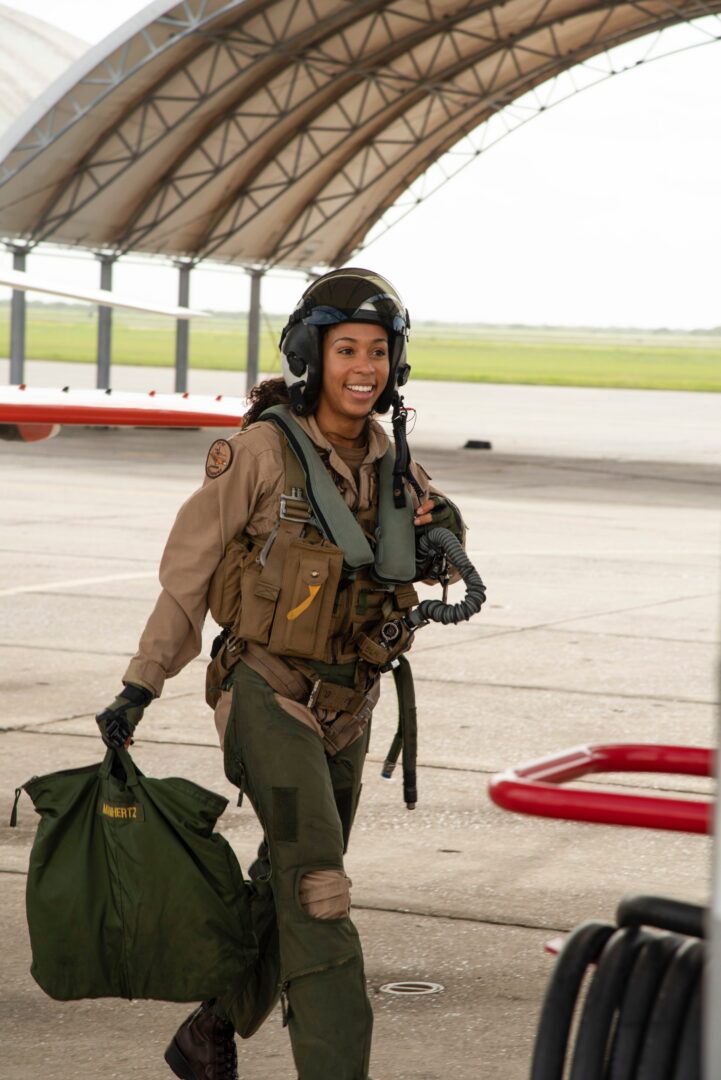 First Black Woman Become Fighter Aircraft Pilot In US Navy